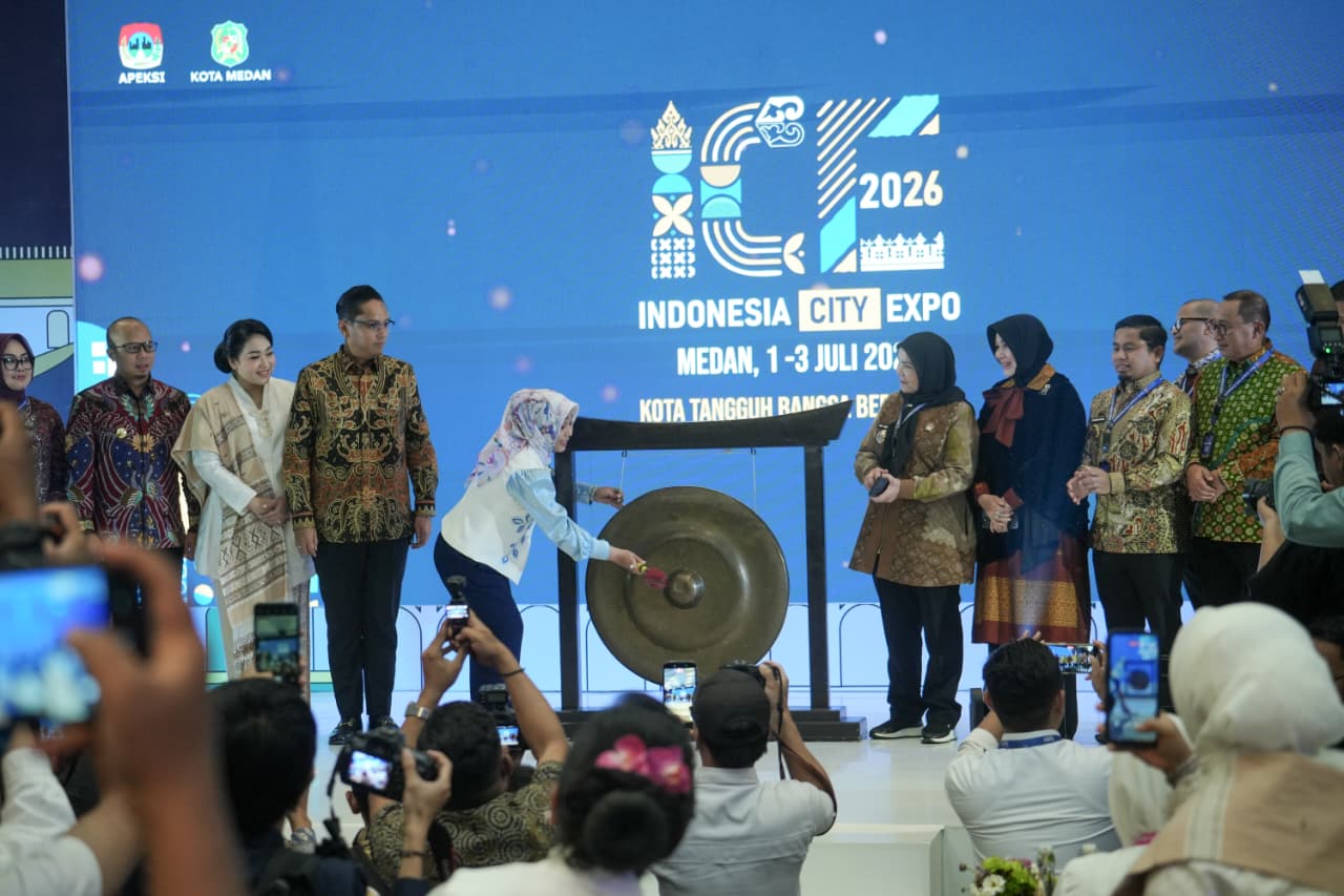gambar-buka-indonesia-city-expo-2026-apeksi-wali-kota-mojokerto-gaungkan-semangat-sinergi-antarkota-melalui-inovasi-dan-produk-unggulan-daerah-1hurrglvkn