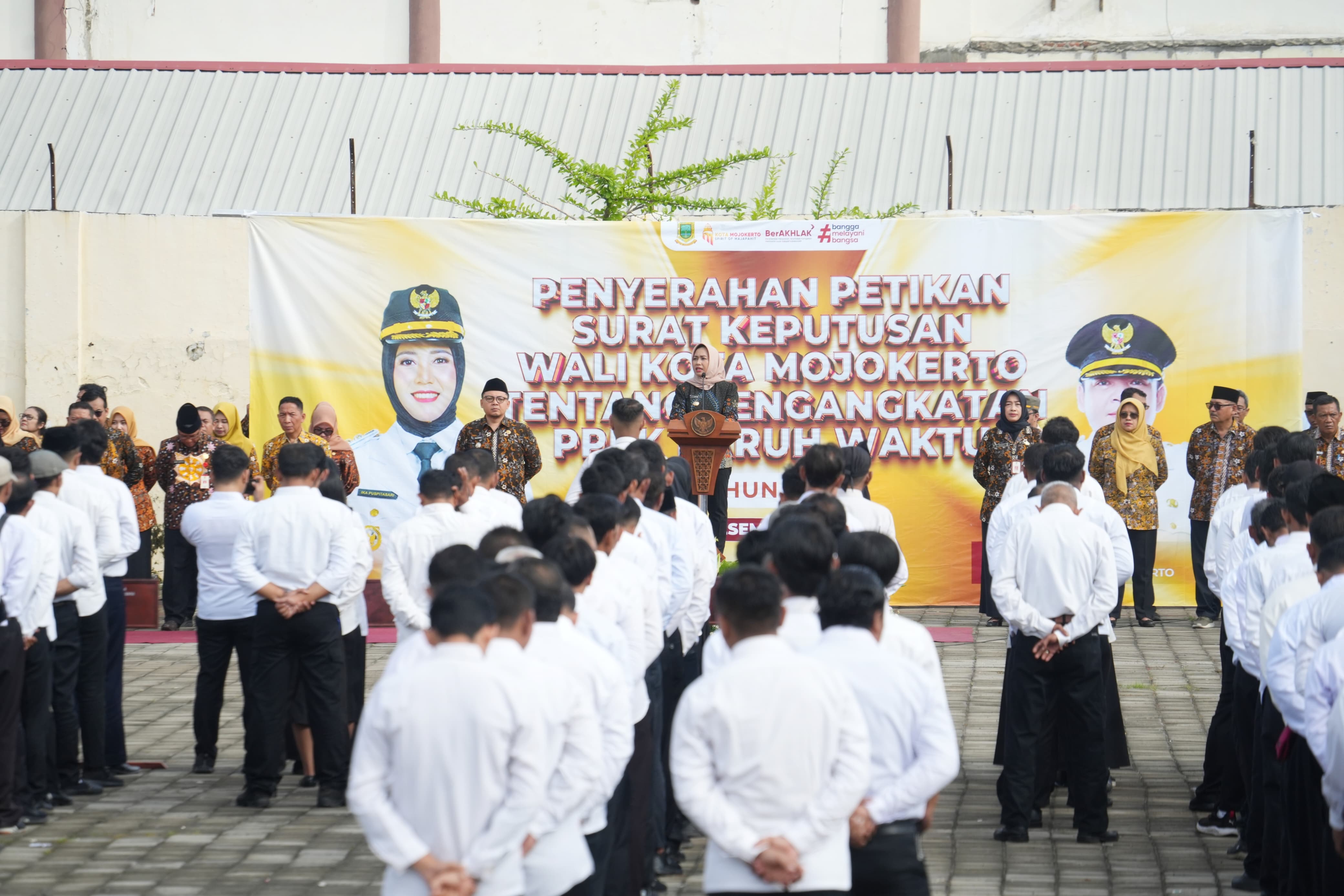 gambar-tak-hanya-pns-pppk-paruh-waktu-di-kota-mojokerto-juga-terima-gaji-ke-13-s8wssim3cu