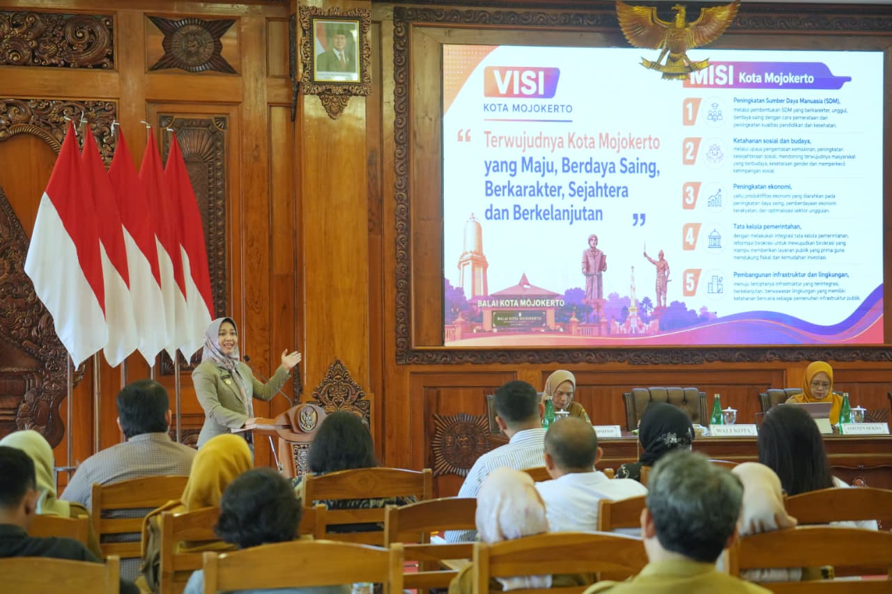 gambar-forum-konsultasi-publik-perkuat-kolaborasi-tingkatkan-pelayanan-perizinan-dan-iklim-investasi-kota-mojokerto-4sef1ecczs