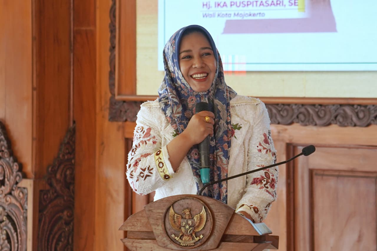 gambar-wali-kota-mojokerto-ajak-organisasi-perempuan-perkuat-deteksi-dini-kanker-leher-rahim-thi423hfbd