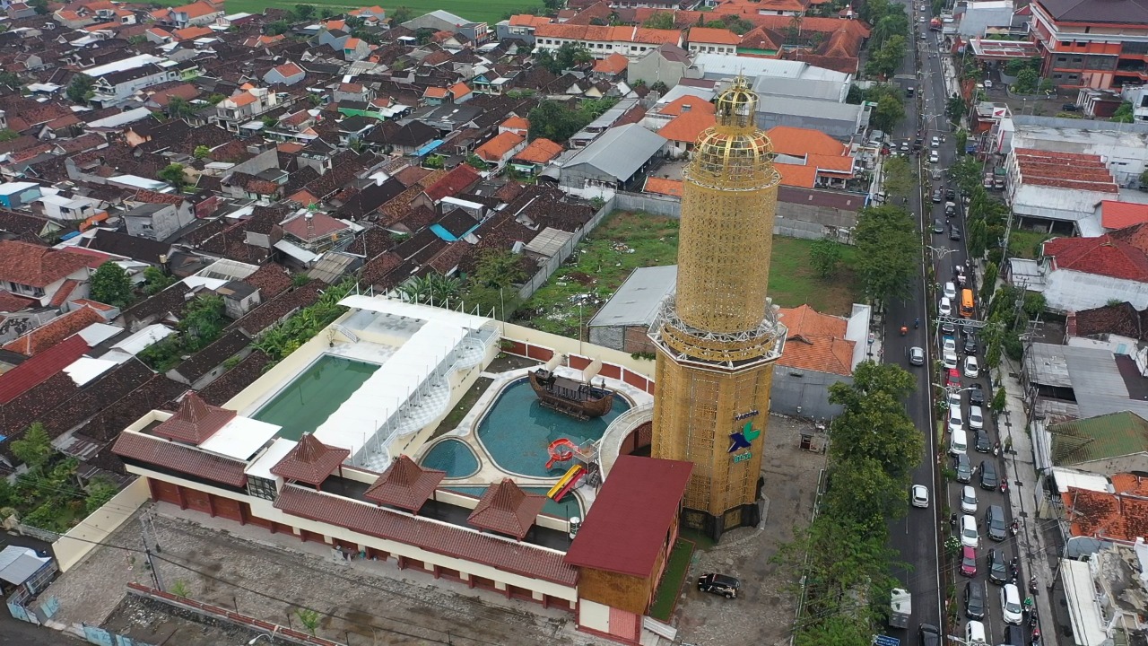 Image-kolam-renang-sekarsari-c1retjpsgw