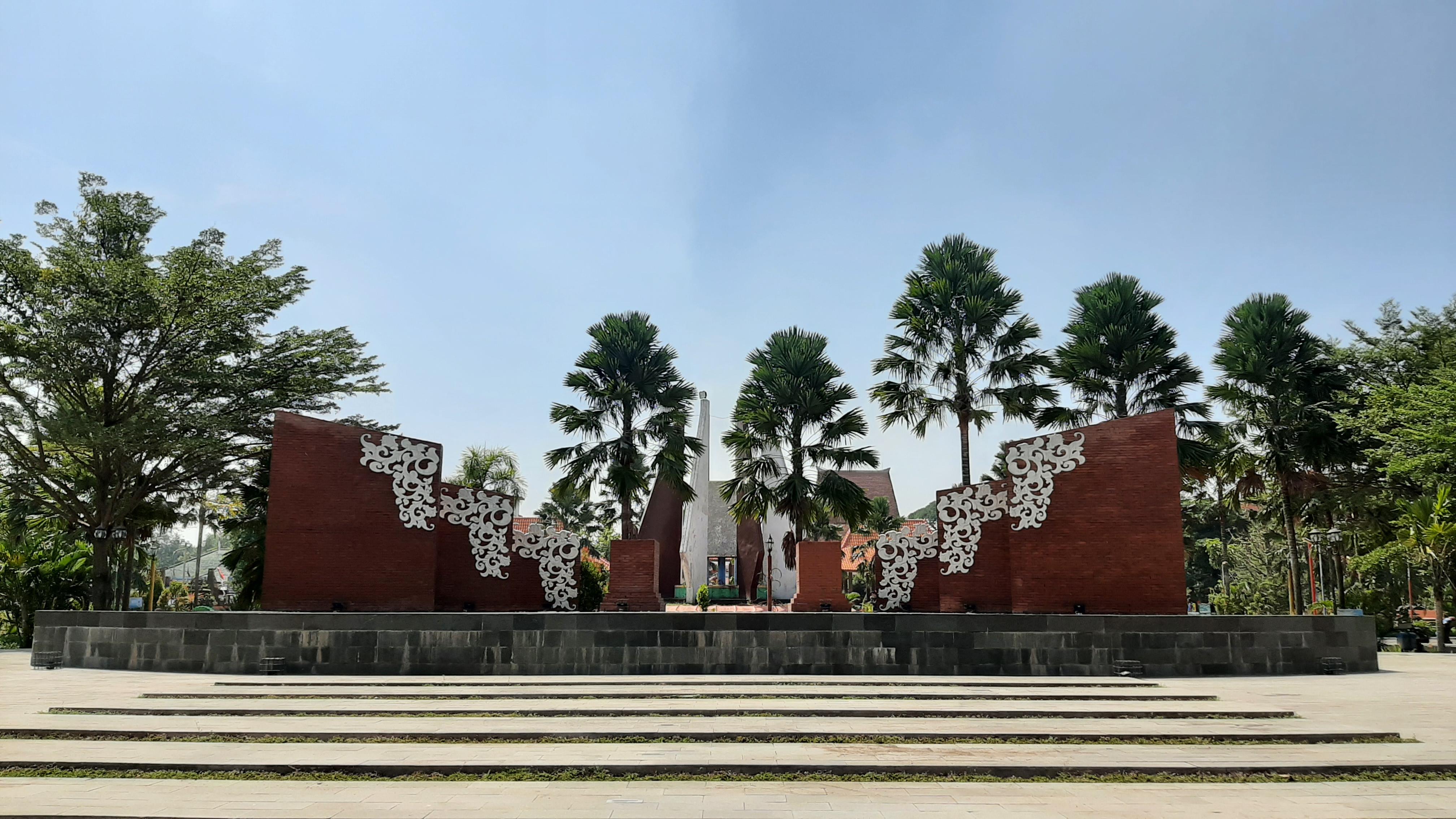 Image-alon-alon-kota-mojokerto-gpobsuq31n